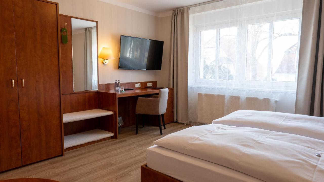 Hotel Am Uenglinger Tor Stendal Exterior photo